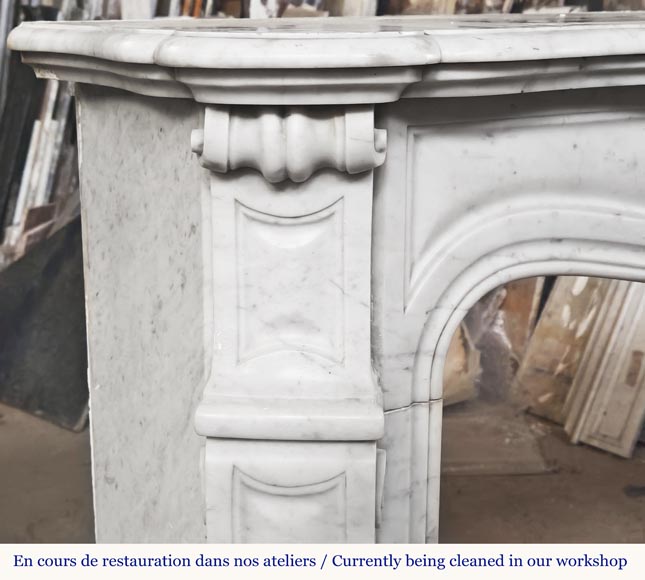 Cheminée de style Louis XV modèle Pompadour en marbre de Carrare-3