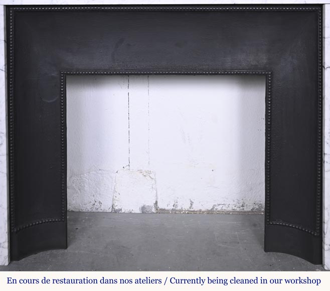 Cheminée de style Art Déco bicolore en marbre de Carrare et Turquin foncé-9