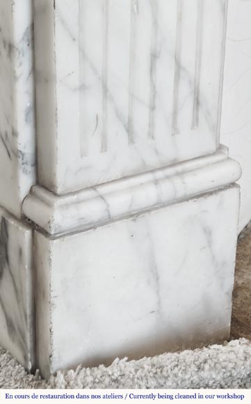 Cheminée de style Louis XVI en marbre Arabescato-4