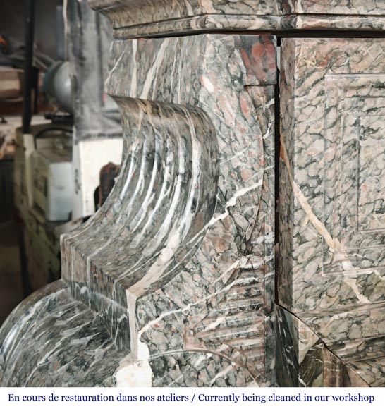 Importante cheminée de style Napoléon III en marbre Campan-5