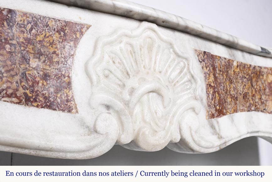 Cheminée de type provençale en marbre de Carrare veiné et en marbre de couleur Cheminée de type provençale en marbre de Carrare veiné et en marbre de couleur-2