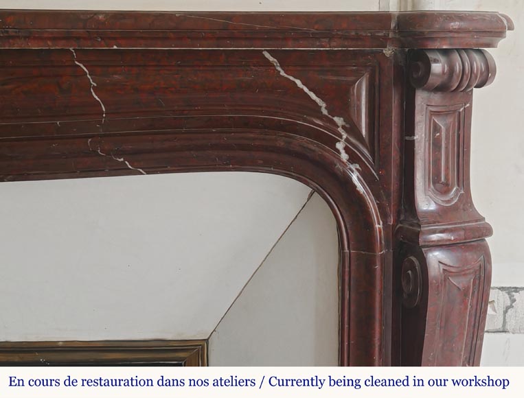 Cheminée galbée de style Louis XV modèle Pompadour, en marbre griotte Cheminée galbée de style Louis XV modèle Pompadour, en marbre griotte-7