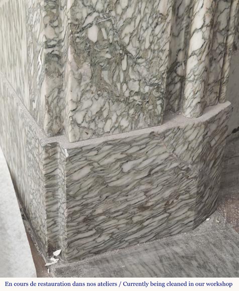 Cheminée de style Napoléon III à decor floral, en marbre vert d'Estours-6