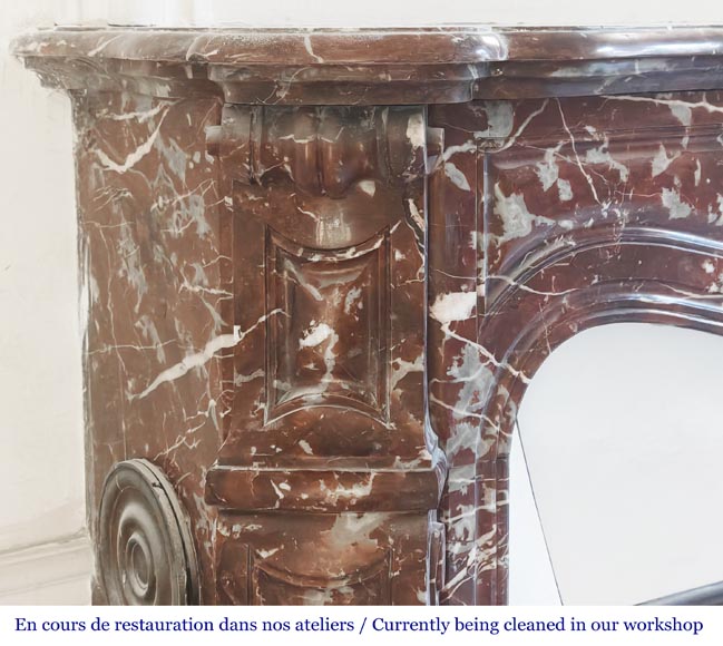 Cheminée style Louis XV modèle Pompadour, en marbre rouge du Nord-3