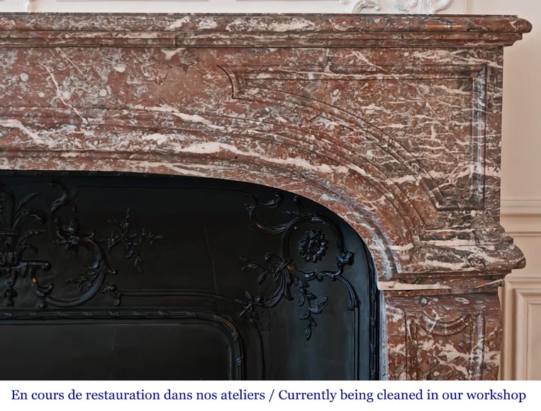 Importante cheminée de style Régence en marbre Rouge Royale-6