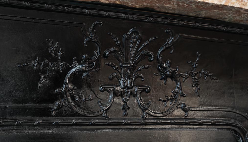 Importante cheminée de style Régence en marbre Rouge Royale-9