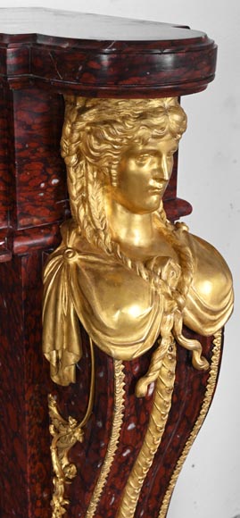 Cheminée de style Louis XVI en marbre rouge griotte et au décor de bronzes dorés-10