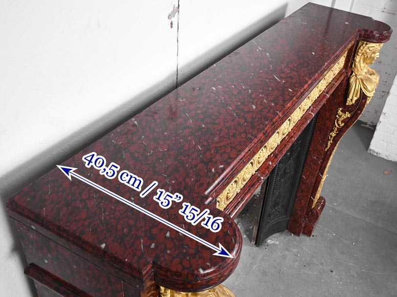 Cheminée de style Louis XVI en marbre rouge griotte et au décor de bronzes dorés-13