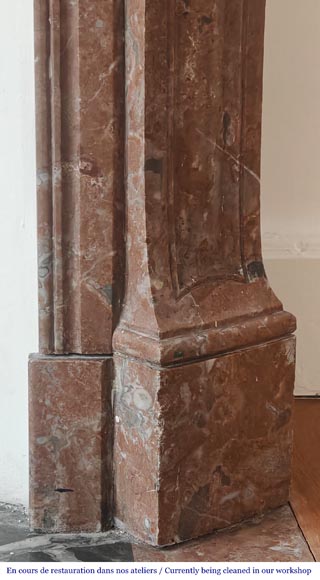 Cheminée de style Louis XV modèle Pompadour en marbre Rouge du Nord-7