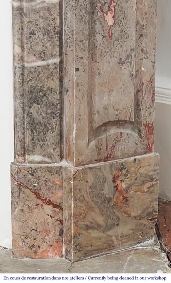 Cheminée de style Louis XV modèle Pompadour en marbre Enjugerais-7