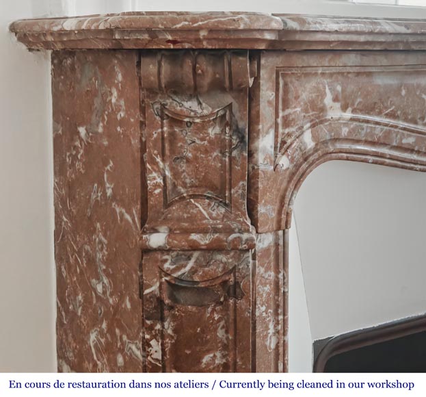 Cheminée de style Louis XV modèle Pompadour, en marbre Rouge du Nord-3