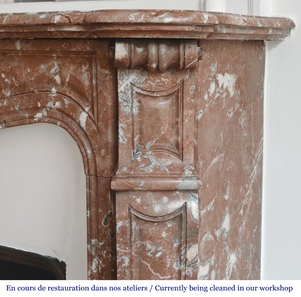 Cheminée de style Louis XV modèle Pompadour, en marbre Rouge du Nord-6