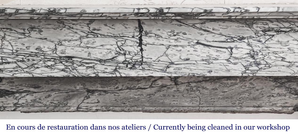 Cheminée de style Napoléon III à modillons, en marbre bleu Turquin Cheminée de style Napoléon III à modillons, en marbre bleu Turquin-1