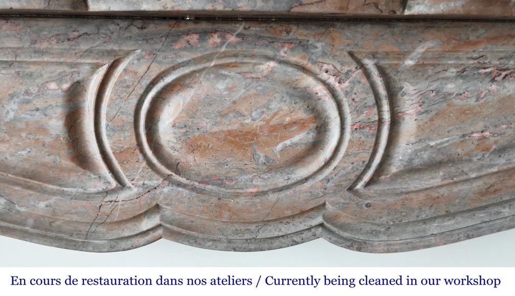 Cheminée de style Louis XV modèle Pompadour en marbre Enjugerais-1