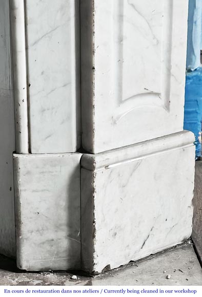 Cheminée de style Louis XV modèle Pompadour en marbre de Carrare-7