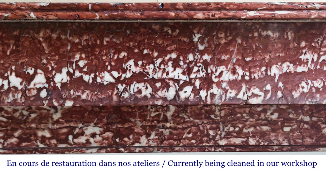 Cheminée de style Napoléon III type modillon en marbre Campan rouge Cheminée de style Napoléon III type modillon en marbre Campan rouge-1