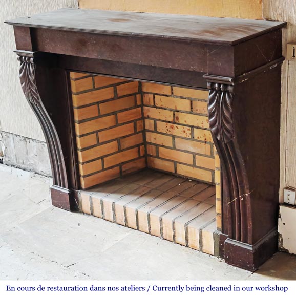 Cheminée de style Napoléon III décorée de feuilles d'acanthe, en marbre rouge griotte Cheminée de style Napoléon III décorée de feuilles d'acanthe, en marbre rouge griotte-5