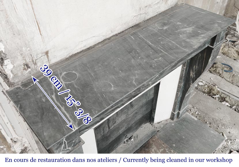 Cheminée d'époque Restauration en marbre bleu Turquin-9