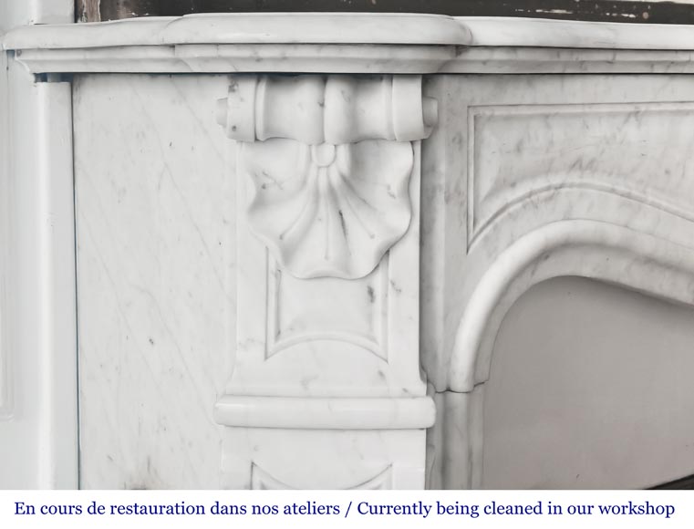 Cheminée de style Louis XV à décor de coquille, en marbre de Carrare Cheminée de style Louis XV à décor de coquille, en marbre de Carrare-4