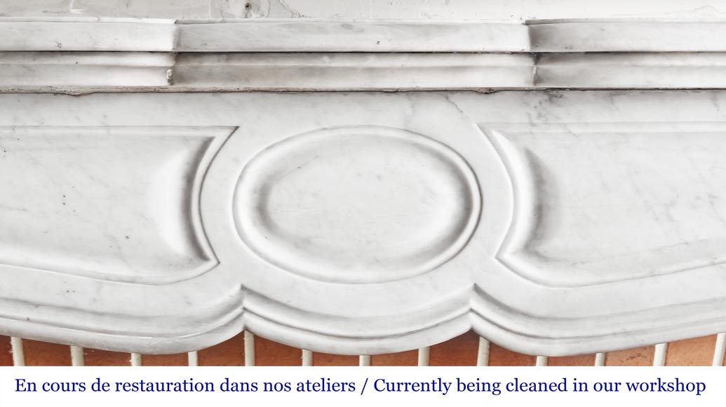 Cheminée de style Louis XV modèle Pompadour, en marbre de Carrare Cheminée de style Louis XV modèle Pompadour, en marbre de Carrare-1