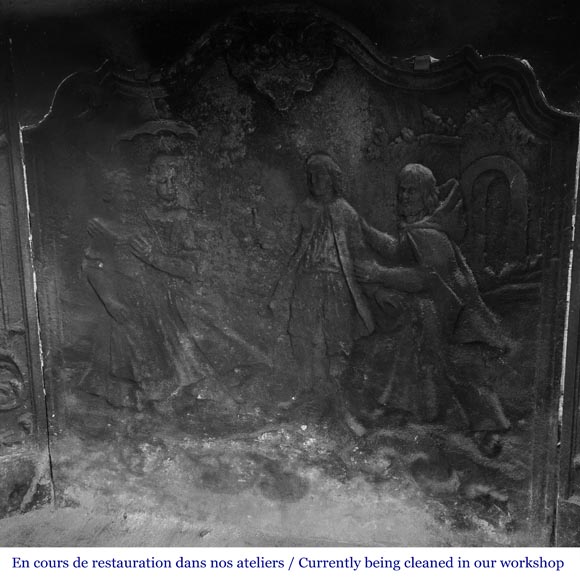 Cheminée de style Louis XV en marbre Sarrancolin très mouvementée-14