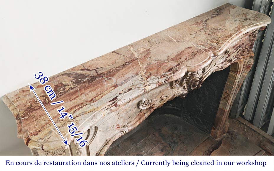 Cheminée de style Louis XV en marbre Sarrancolin très mouvementée-15