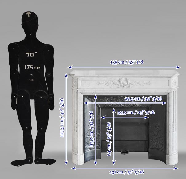 Cheminée de style Louis XVI aux coins arrondis et décorée d'une couronne de laurier, en marbre de Carrare-13