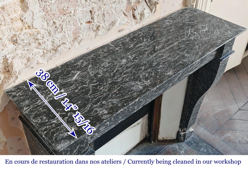 Cheminée d'époque Restauration en marbre gris Saint Anne-7