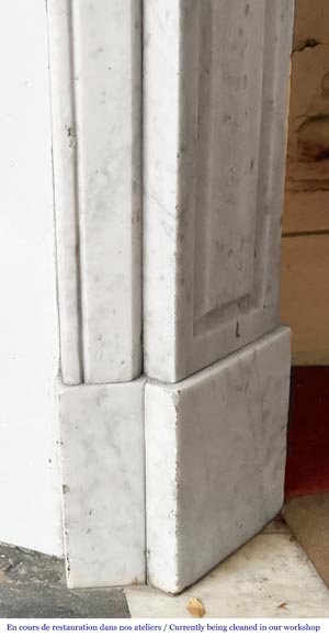 Cheminée de style Louis XV modèle Pompadour en marbre de Carrare-7