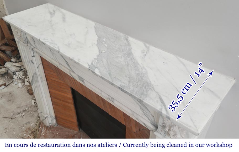 Cheminée de style Louis XVI moulurée en marbre arabescato-8