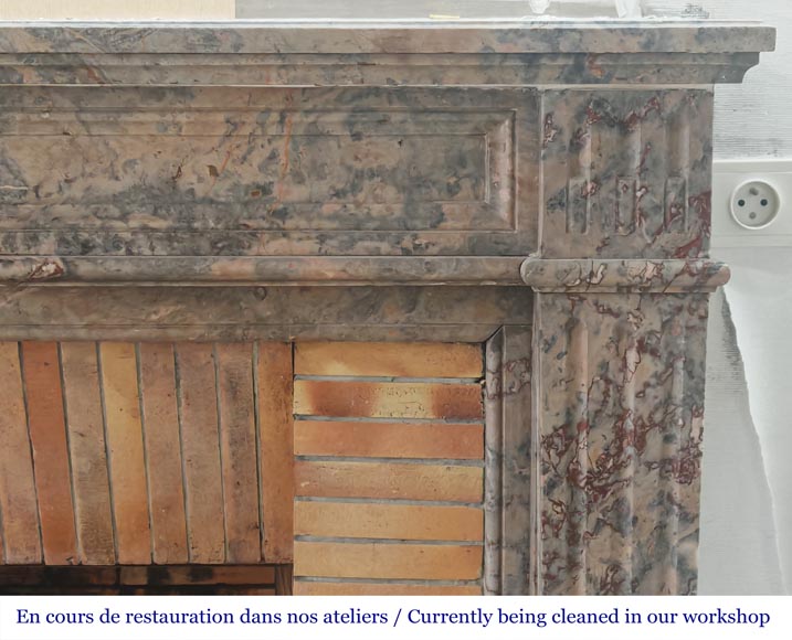 Cheminée de style Louis XVI aux pieds cannelés , en marbre rose enjugerais-6