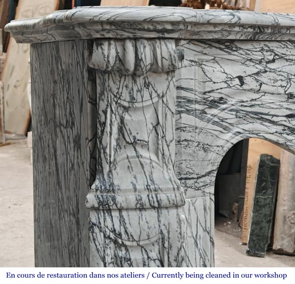 Cheminée de style Louis XV modèle Pompadour en marbre bleu fleuri Cheminée de style Louis XV modèle Pompadour en marbre bleu fleuri-3