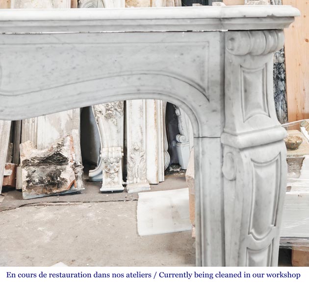 Cheminée de style Louis XV modèle Pompadour en marbre de Carrare-6