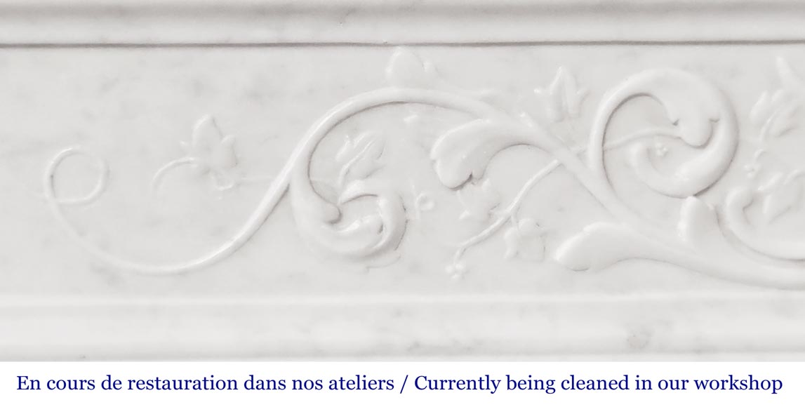Cheminée de style Louis XVI à décor végétal, en marbre de Carrare Cheminée de style Louis XVI à décor végétal, en marbre de Carrare-3