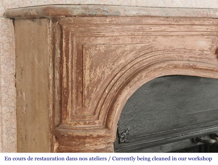 Cheminée en pierre de style Louis XV, ornée d'une palmette Cheminée en pierre de style Louis XV, ornée d'une palmette-3