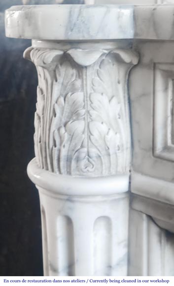 Cheminée galbée de style Louis XVI, à demi colonne corinthienne, en marbre arabescato Cheminée galbée de style Louis XVI, à demi colonne corinthienne, en marbre arabescato-4