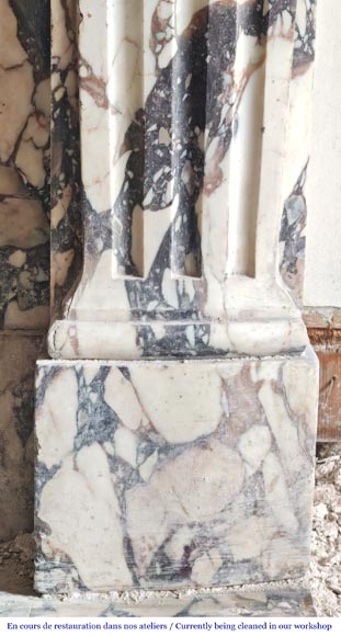 Cheminée de style Régence sculptée en brèche violette-8