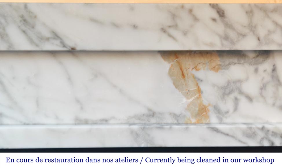 Cheminée contemporaine en marbre type Arabescato-1