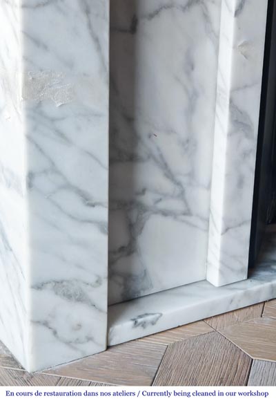 Cheminée contemporaine en marbre type Arabescato-4