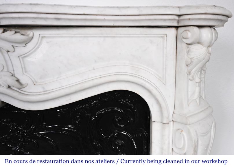 Cheminée de style Louis XV à la palmette asymétrique, en marbre de Cararre Cheminée de style Louis XV à la palmette asymétrique, en marbre de Cararre-9