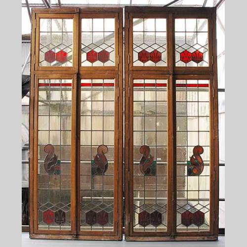 Vitraux aux écureuils