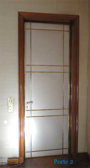 Série de quatre portes en cuir et laiton-3