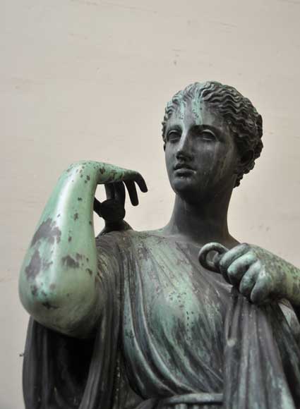 "Diane of Gabies", bronze statue by Elkington, Mason and Cie, dated from 1854_fr