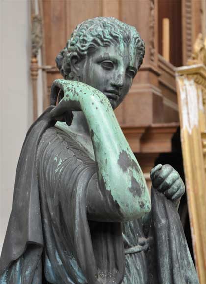 "Diane of Gabies", bronze statue by Elkington, Mason and Cie, dated from 1854_fr