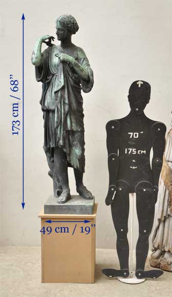 "Diane of Gabies", bronze statue by Elkington, Mason and Cie, dated from 1854_fr