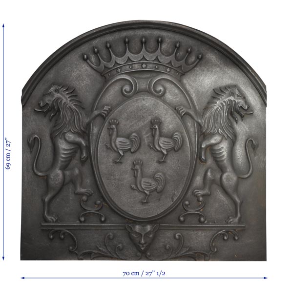 Plaque de cheminée à décor de coqs et de lions-7