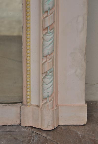 Trumeau ancien de style Louis XVI à décor de stuc polychrome représentant des guirlandes de fleurs-7