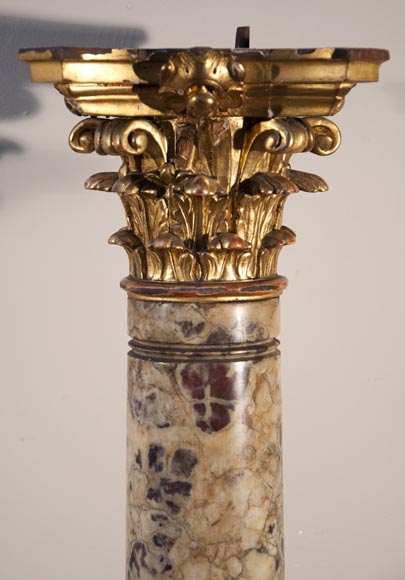 Paire de colonnes anciennes de style Louis XVI en Brèche Violette et bois sculpté et doré-1